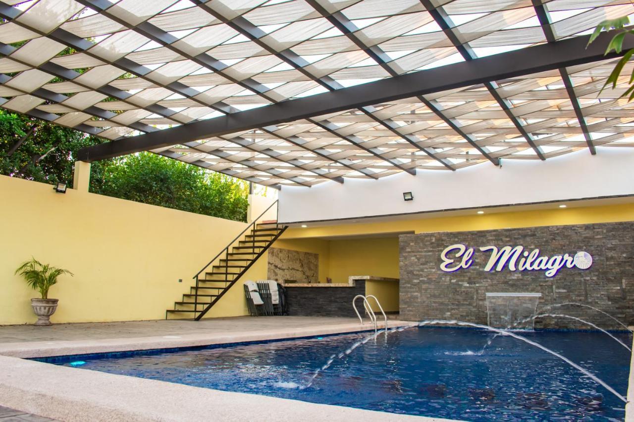 אל פוארטה Hotel El Milagro מראה חיצוני תמונה