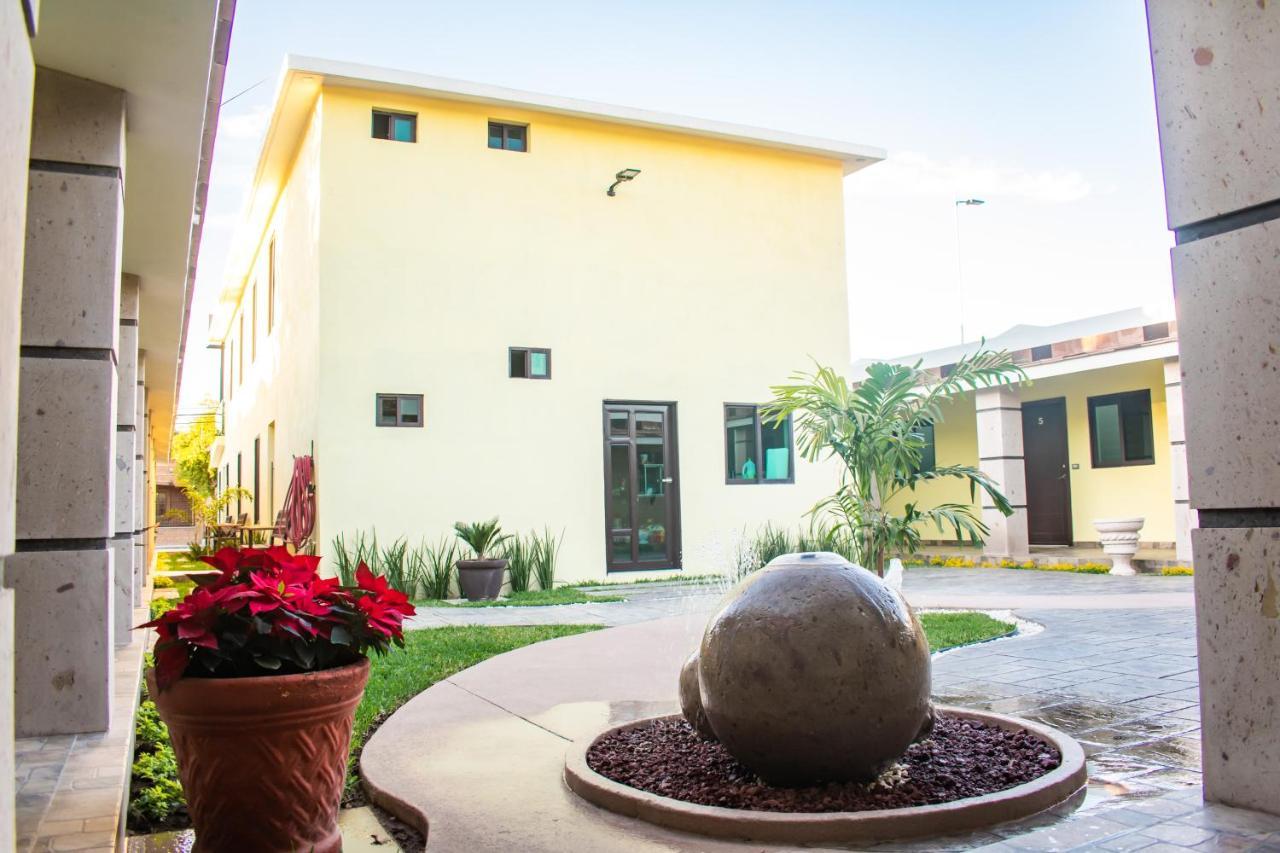 אל פוארטה Hotel El Milagro מראה חיצוני תמונה